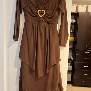 Chic Long Sleeve Brown Dress with Heart Detail